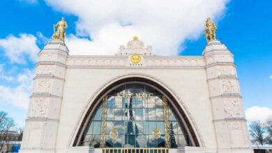 Гении Народов Мира на ВДНХ